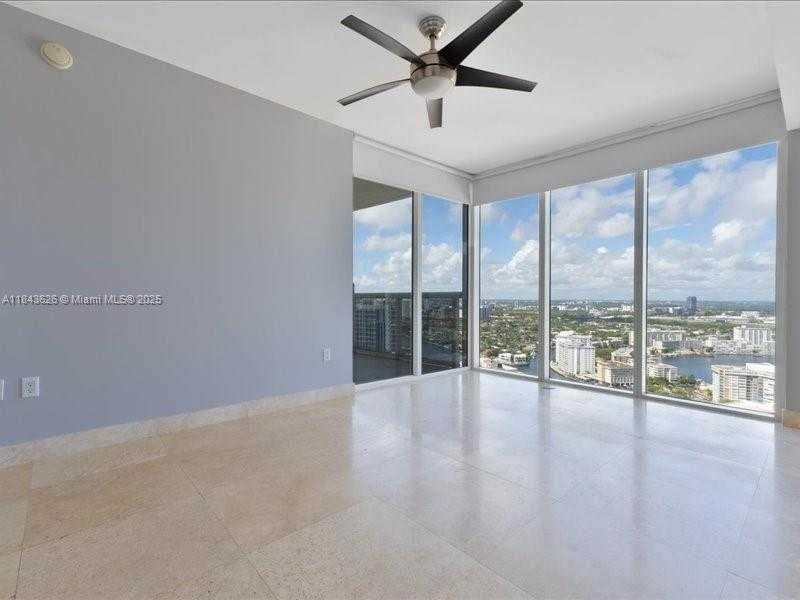 Small Image of 1800 SOUTH OCEAN DR #3707, Hallandale Beach Number 12