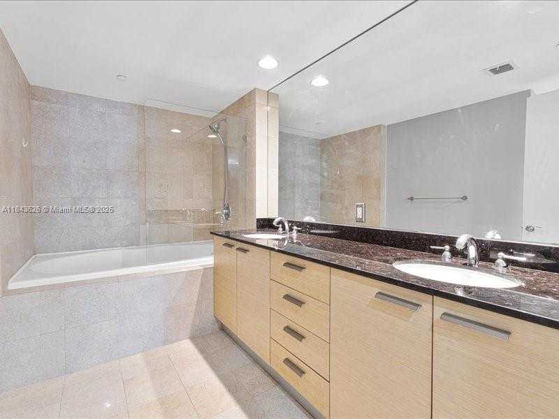 Small Image of 1800 SOUTH OCEAN DR #3707, Hallandale Beach Number 13