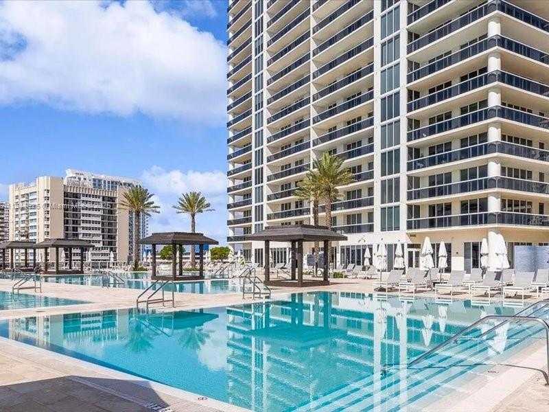 Small Image of 1800 SOUTH OCEAN DR #3707, Hallandale Beach Number 26
