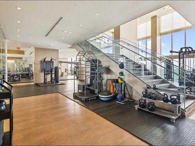 Small Image of 1800 SOUTH OCEAN DR #3707, Hallandale Beach Number 34