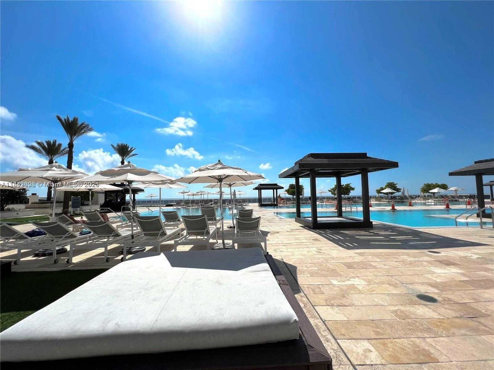 Small Image of 1800 SOUTH OCEAN DR #3707, Hallandale Beach Number 40