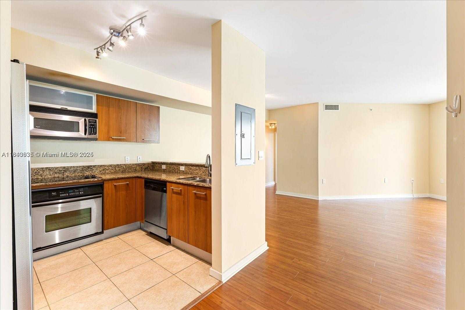 Small Image of 9055 SOUTH WEST 73RD CT #2108, Miami Number 4