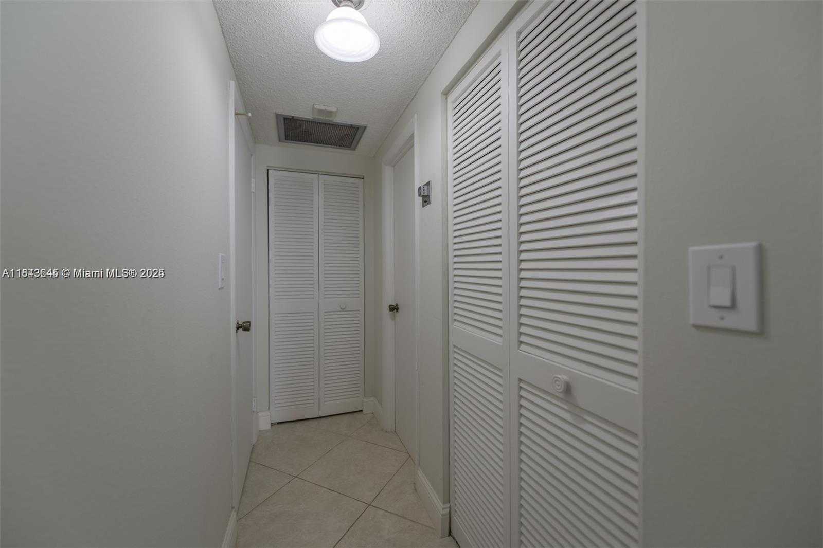 Small Image of 1980 SOUTH OCEAN DR #11N, Hallandale Beach Number 13