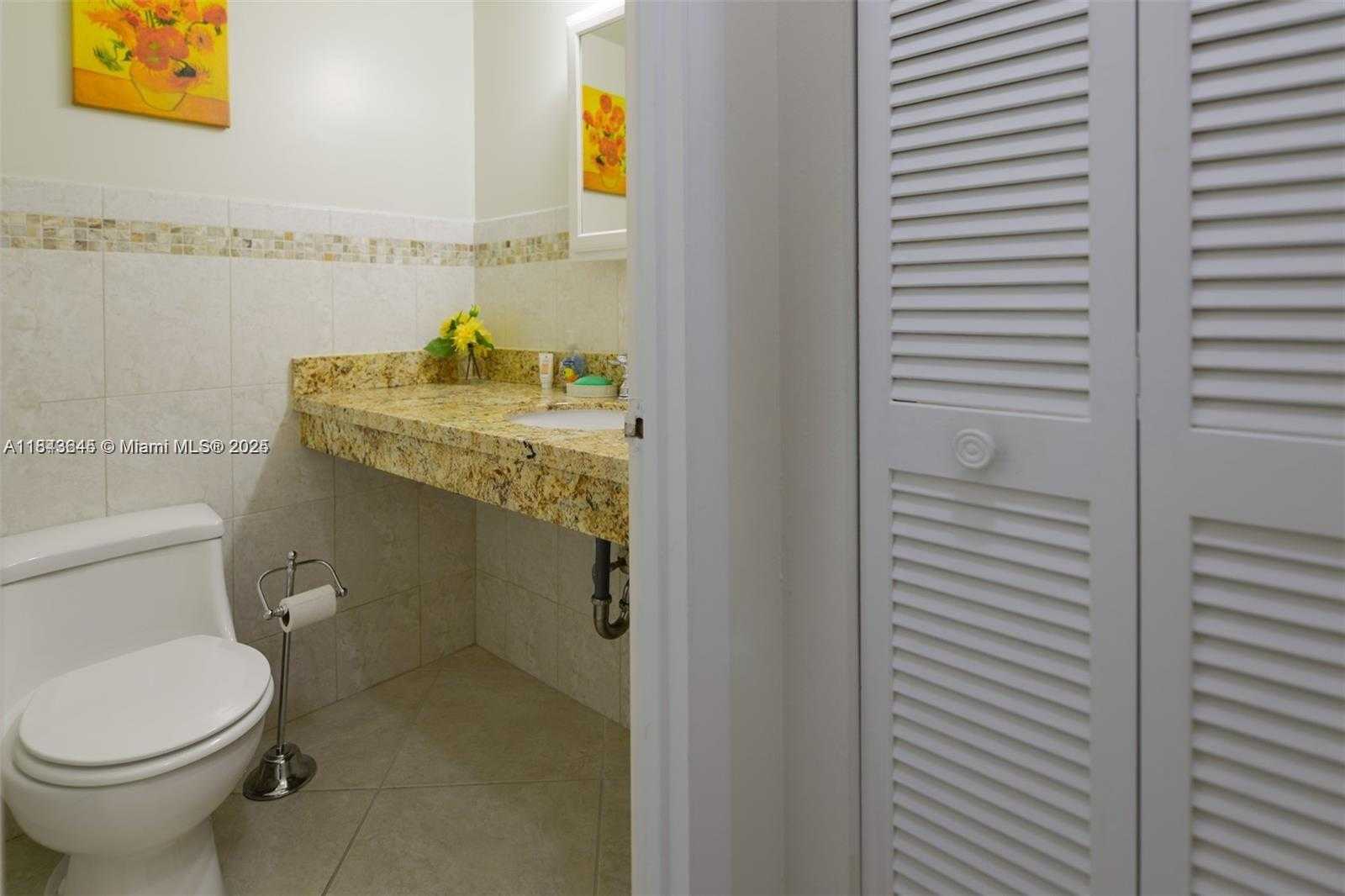 Small Image of 1980 SOUTH OCEAN DR #11N, Hallandale Beach Number 19