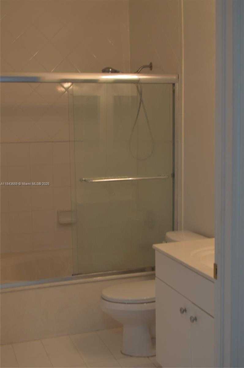Small Image of 5660 NORTH WEST 115TH CT #206, Doral Number 10
