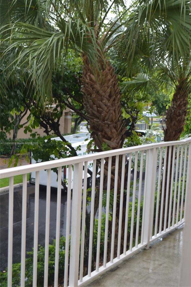Small Image of 5660 NORTH WEST 115TH CT #206, Doral Number 6