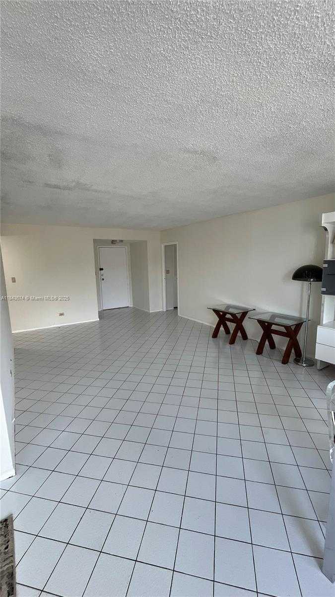 Small Image of 250 174 #2106, Sunny Isles Beach Number 10