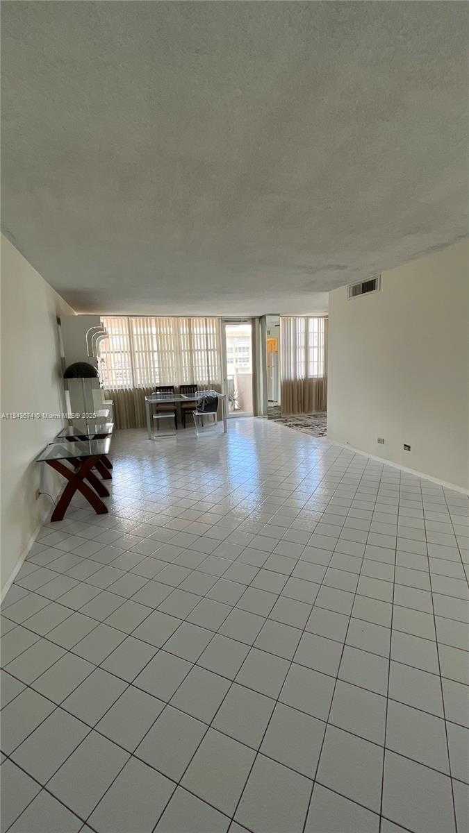 Small Image of 250 174 #2106, Sunny Isles Beach Number 14