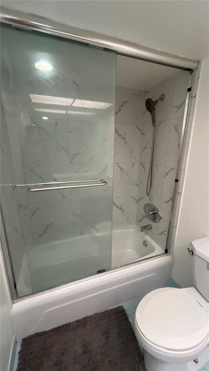 Small Image of 250 174 #2106, Sunny Isles Beach Number 16
