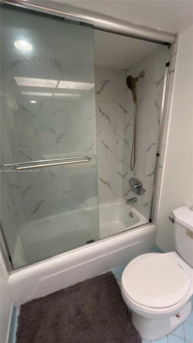 Small Image of 250 174 #2106, Sunny Isles Beach Number 17
