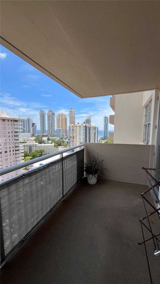 Small Image of 250 174 #2106, Sunny Isles Beach Number 21