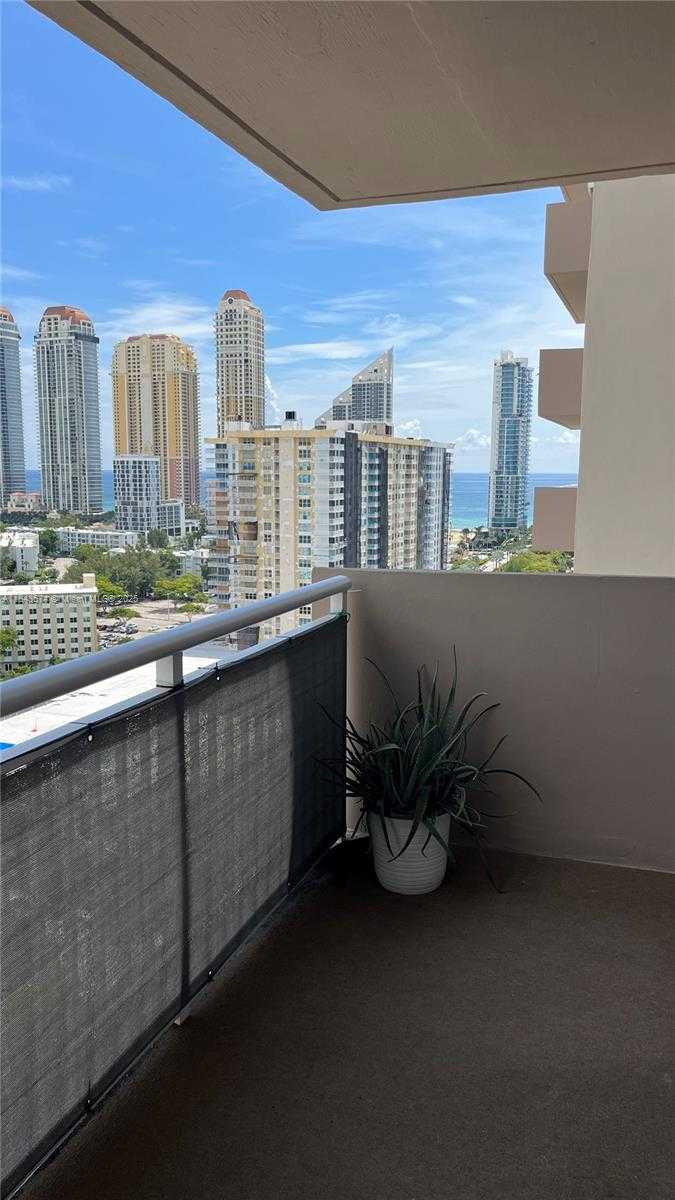 Small Image of 250 174 #2106, Sunny Isles Beach Number 22