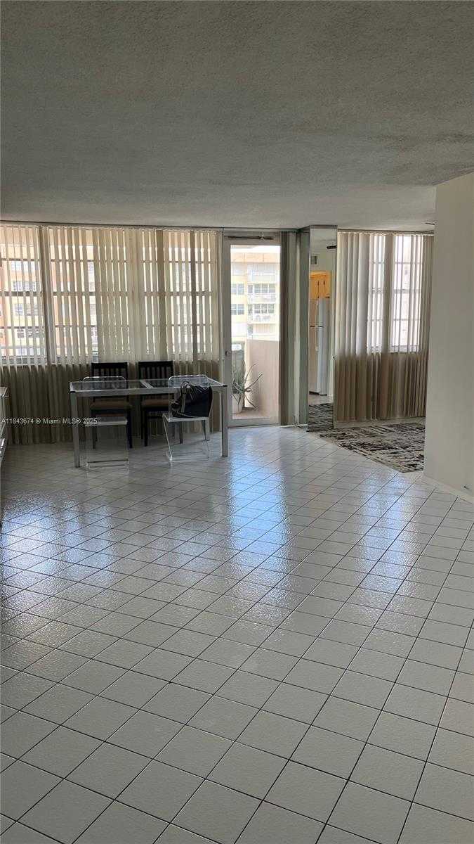 Small Image of 250 174 #2106, Sunny Isles Beach Number 9