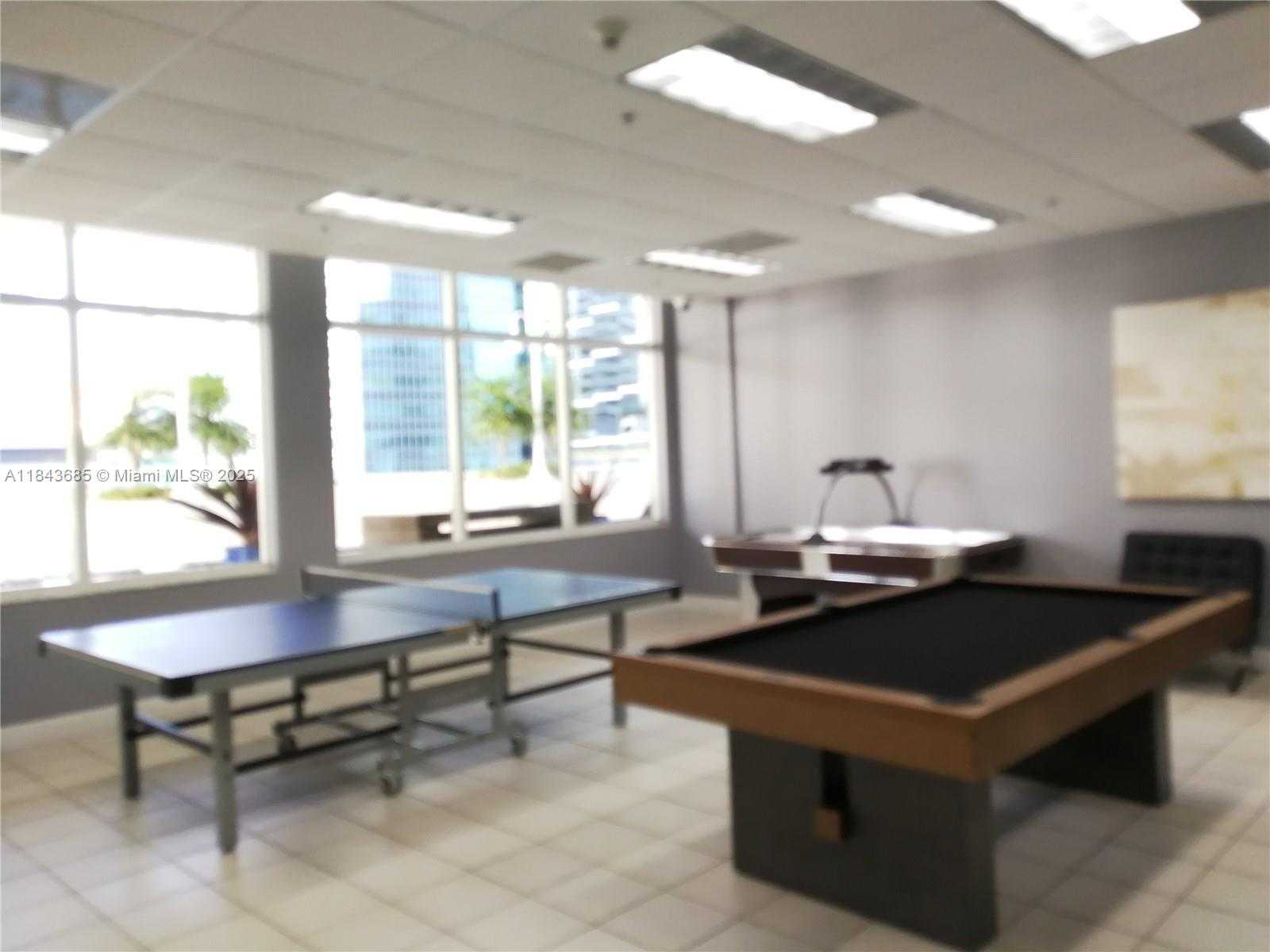 Small Image of 1200 BRICKELL BAY DR #2415, Miami Number 23