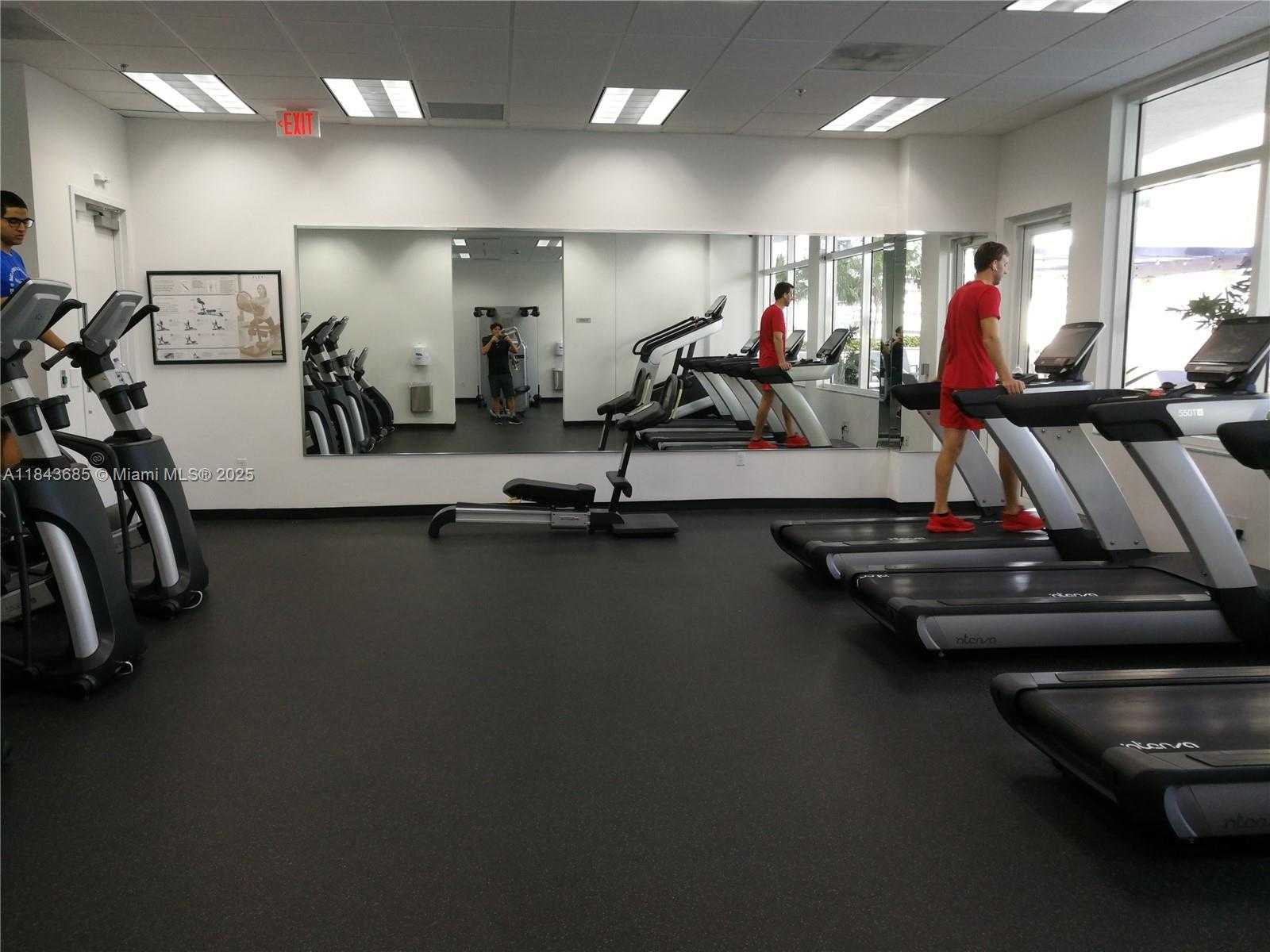 Small Image of 1200 BRICKELL BAY DR #2415, Miami Number 25