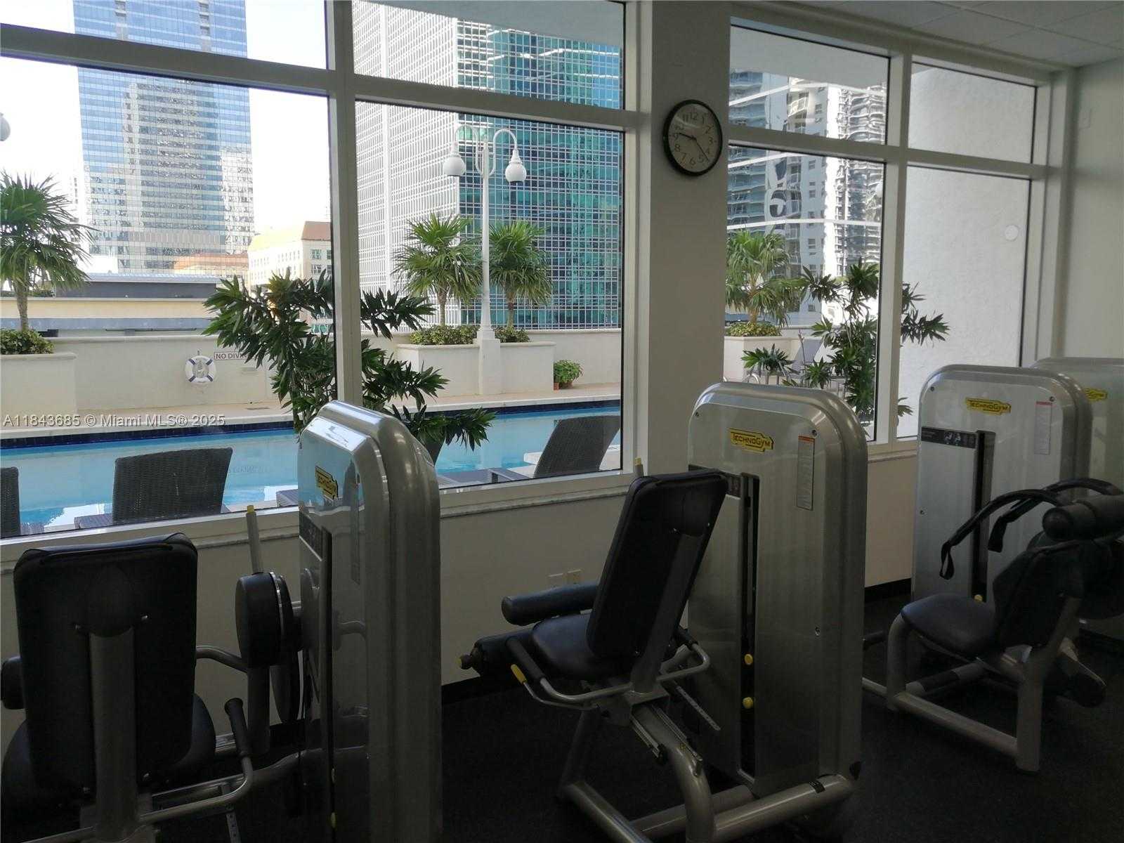 Small Image of 1200 BRICKELL BAY DR #2415, Miami Number 26