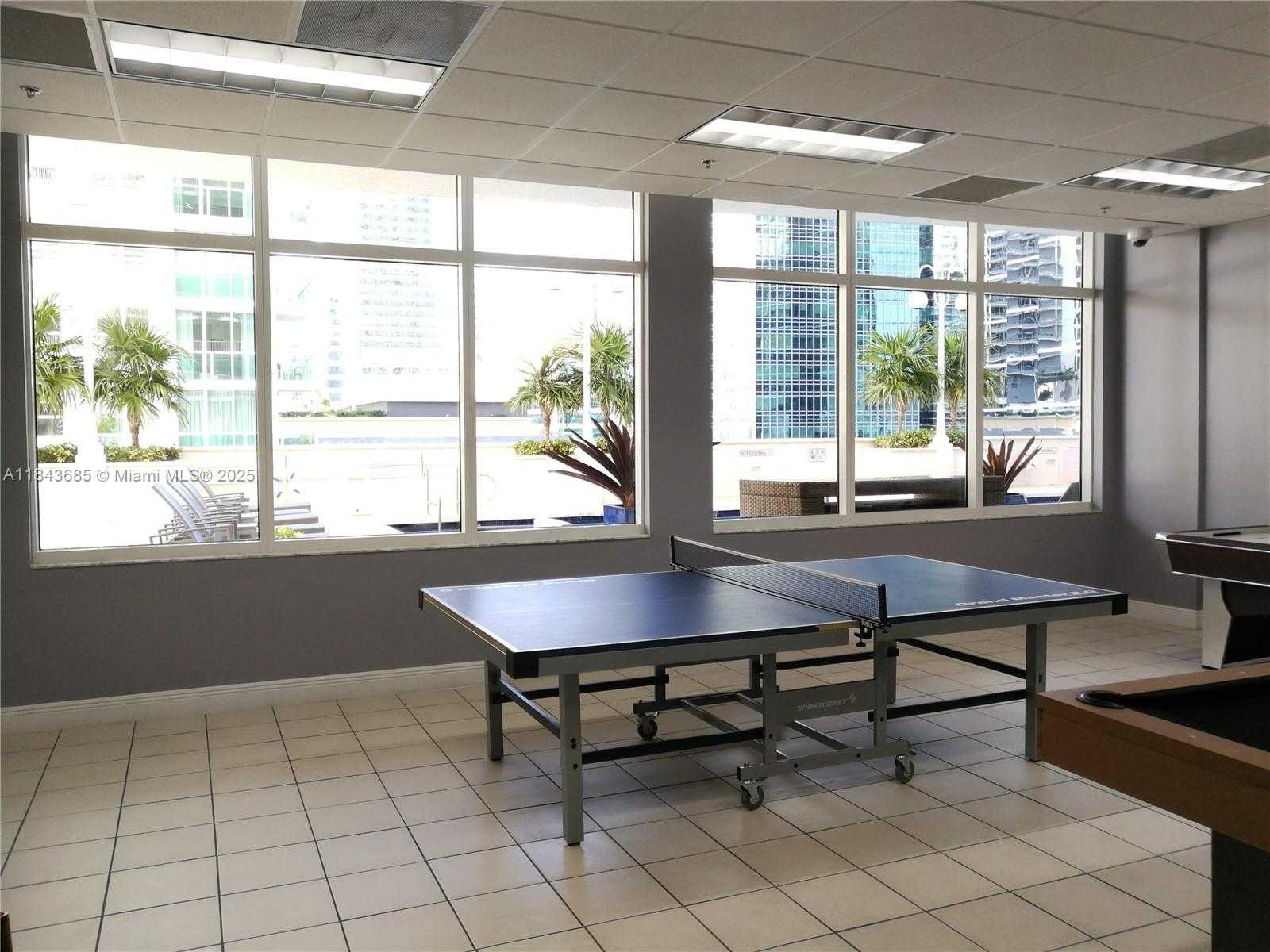 Small Image of 1200 BRICKELL BAY DR #2415, Miami Number 30
