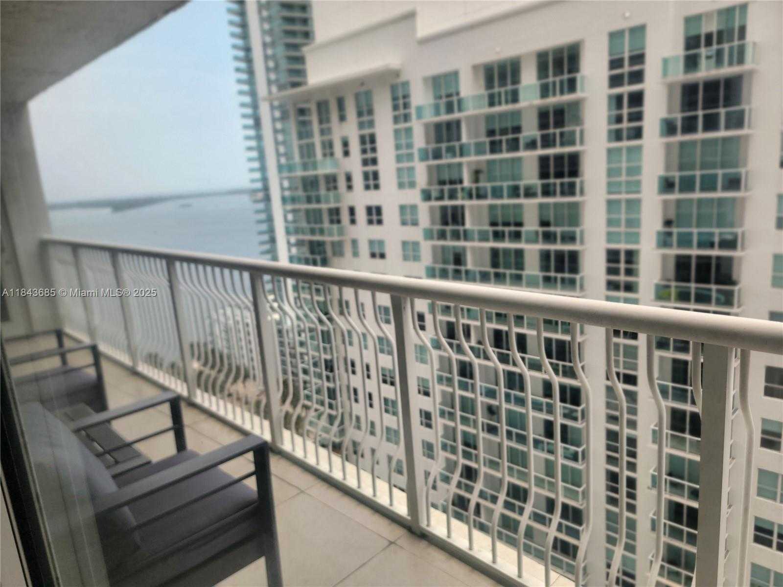 Small Image of 1200 BRICKELL BAY DR #2415, Miami Number 34