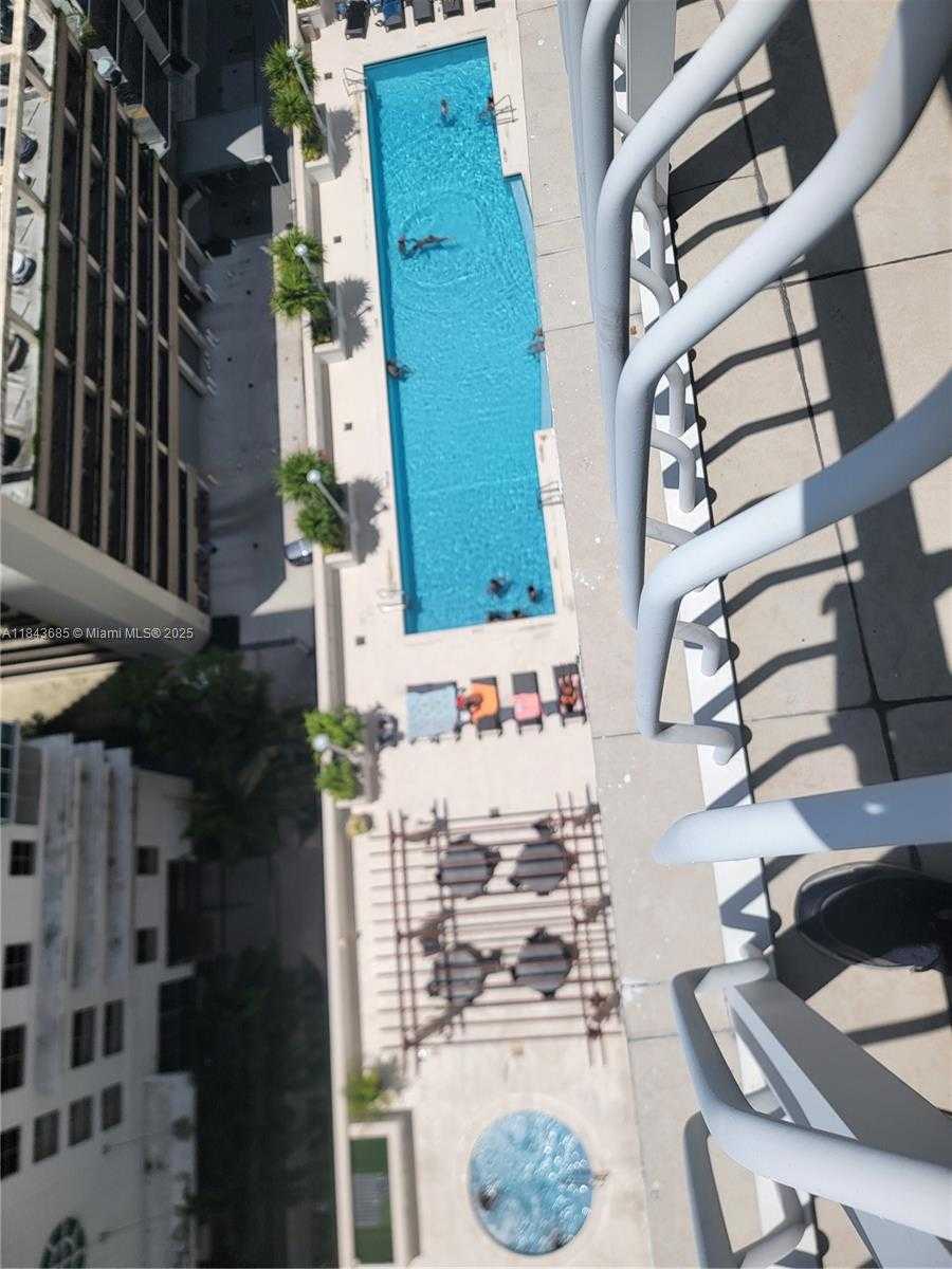 Small Image of 1200 BRICKELL BAY DR #2415, Miami Number 37