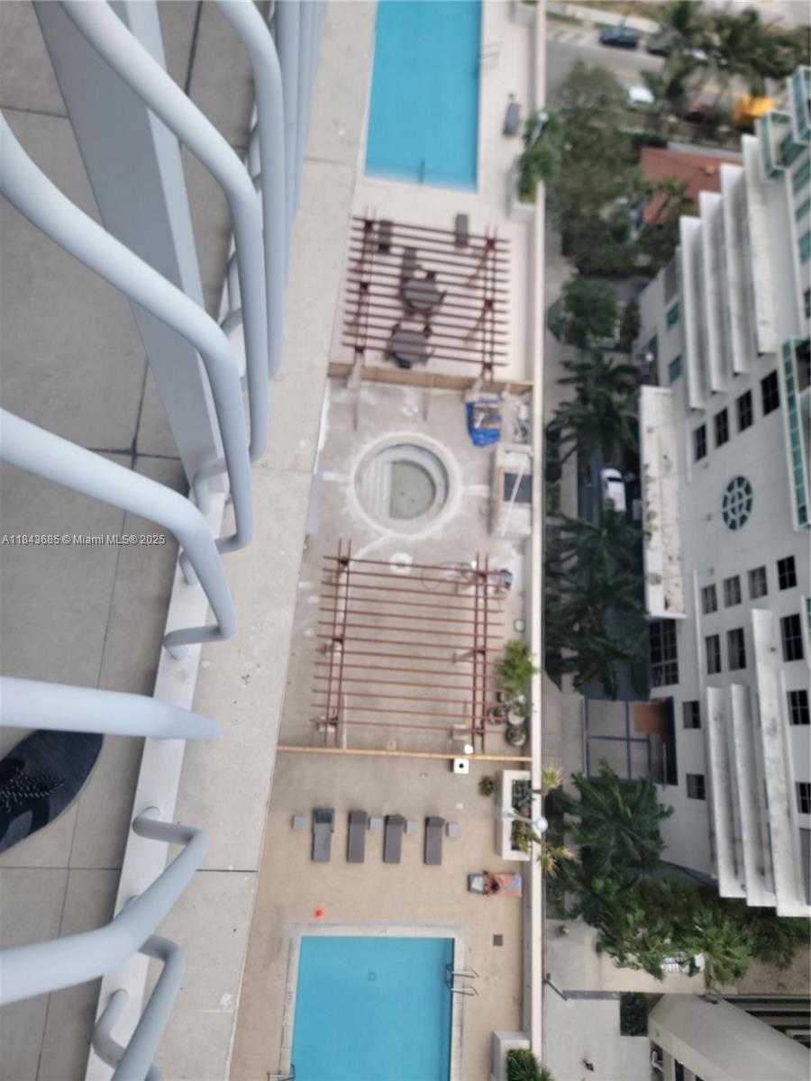 Small Image of 1200 BRICKELL BAY DR #2415, Miami Number 42
