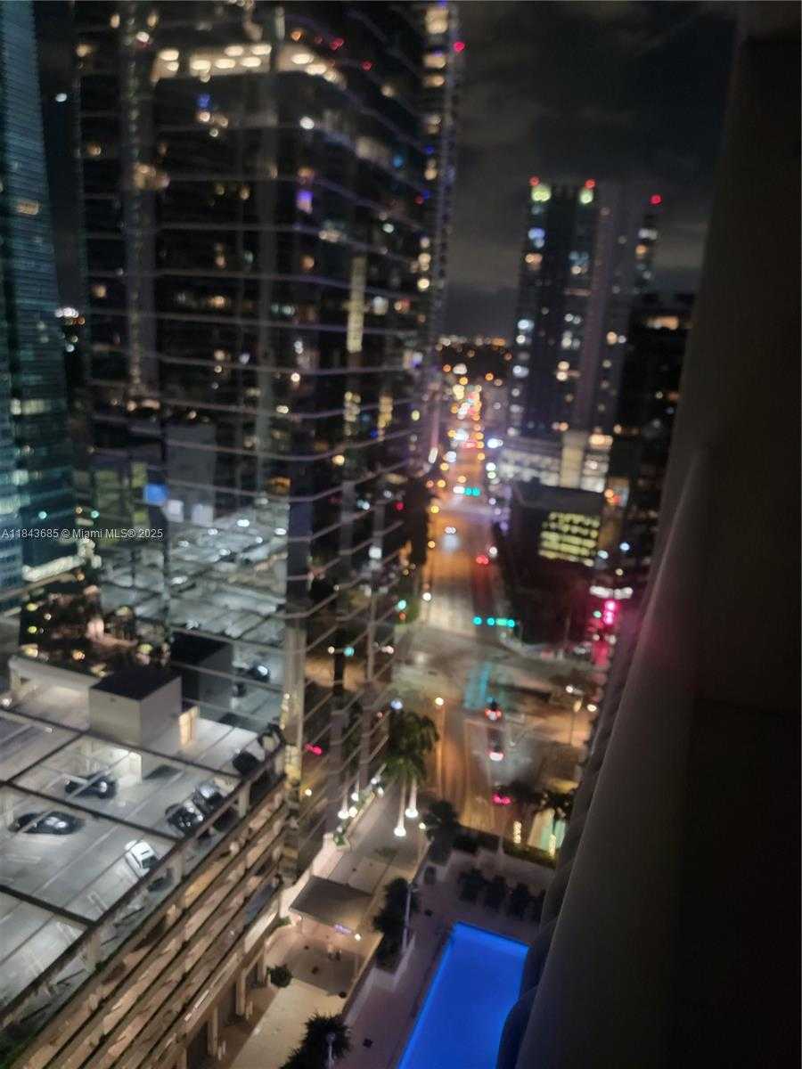 Small Image of 1200 BRICKELL BAY DR #2415, Miami Number 51