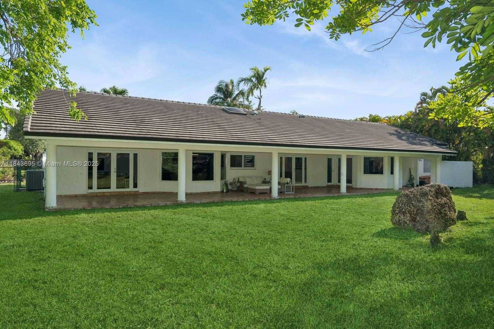 Small Image of 7720 SOUTH WEST 177TH ST, Palmetto Bay Number 17