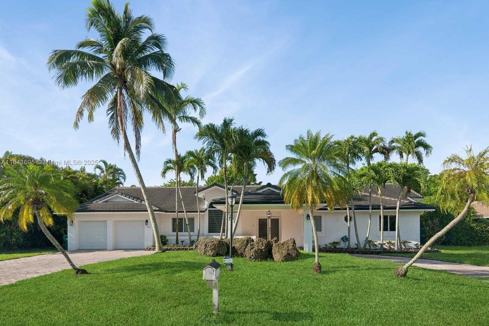 Small Image of 7720 SOUTH WEST 177TH ST, Palmetto Bay Number 8
