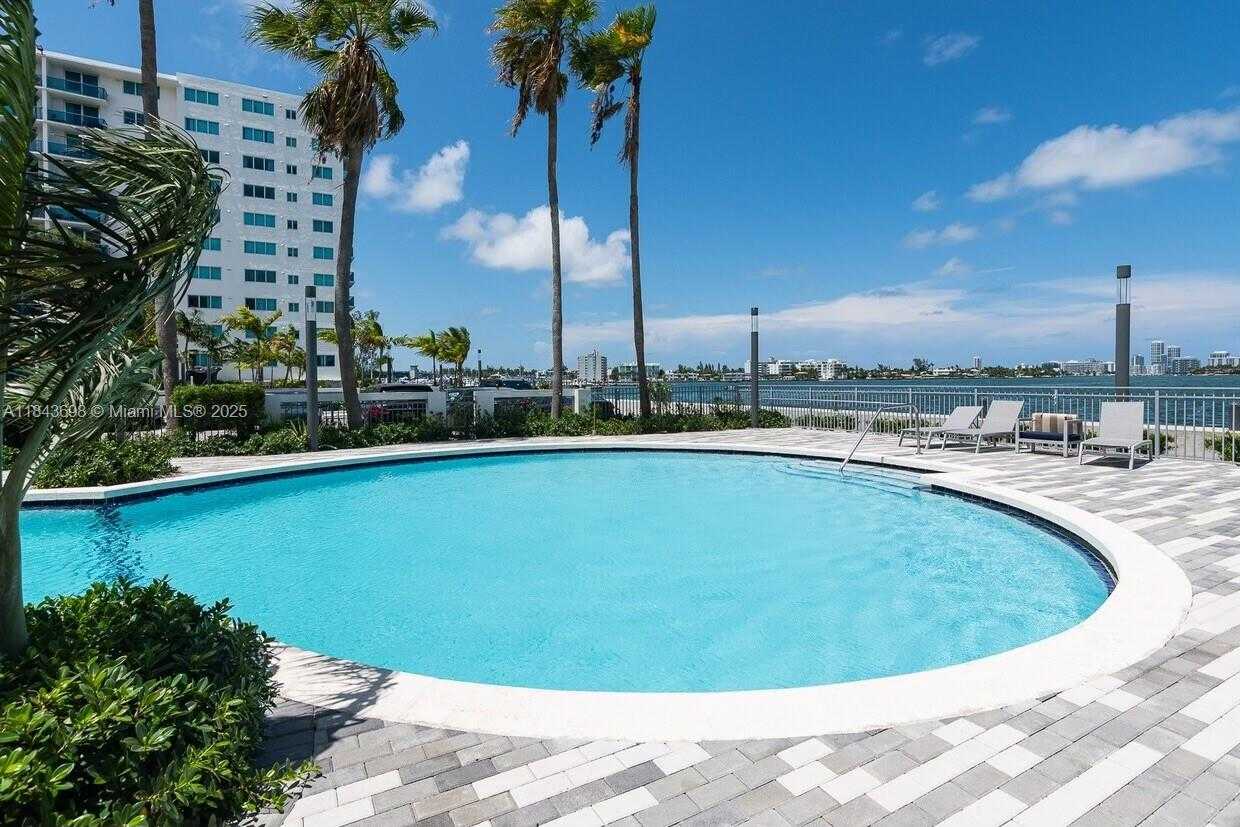 Small Image of 7501 EAST TREASURE DR #8S, North Bay Village Number 15