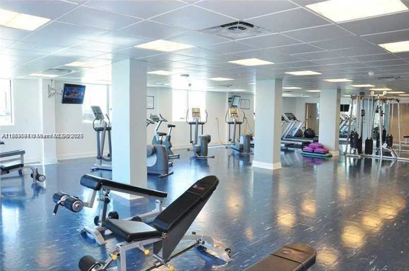 Small Image of 7501 EAST TREASURE DR #8S, North Bay Village Number 16