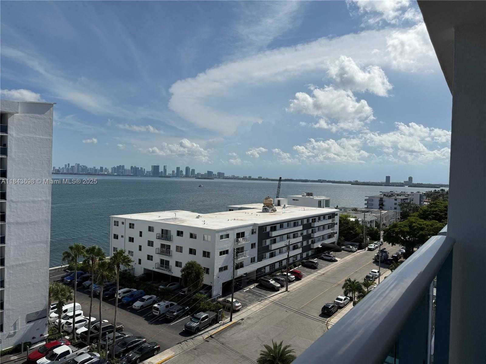 Small Image of 7501 EAST TREASURE DR #8S, North Bay Village Number 4