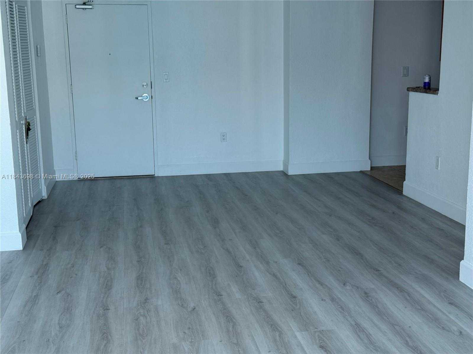 Small Image of 7501 EAST TREASURE DR #8S, North Bay Village Number 5