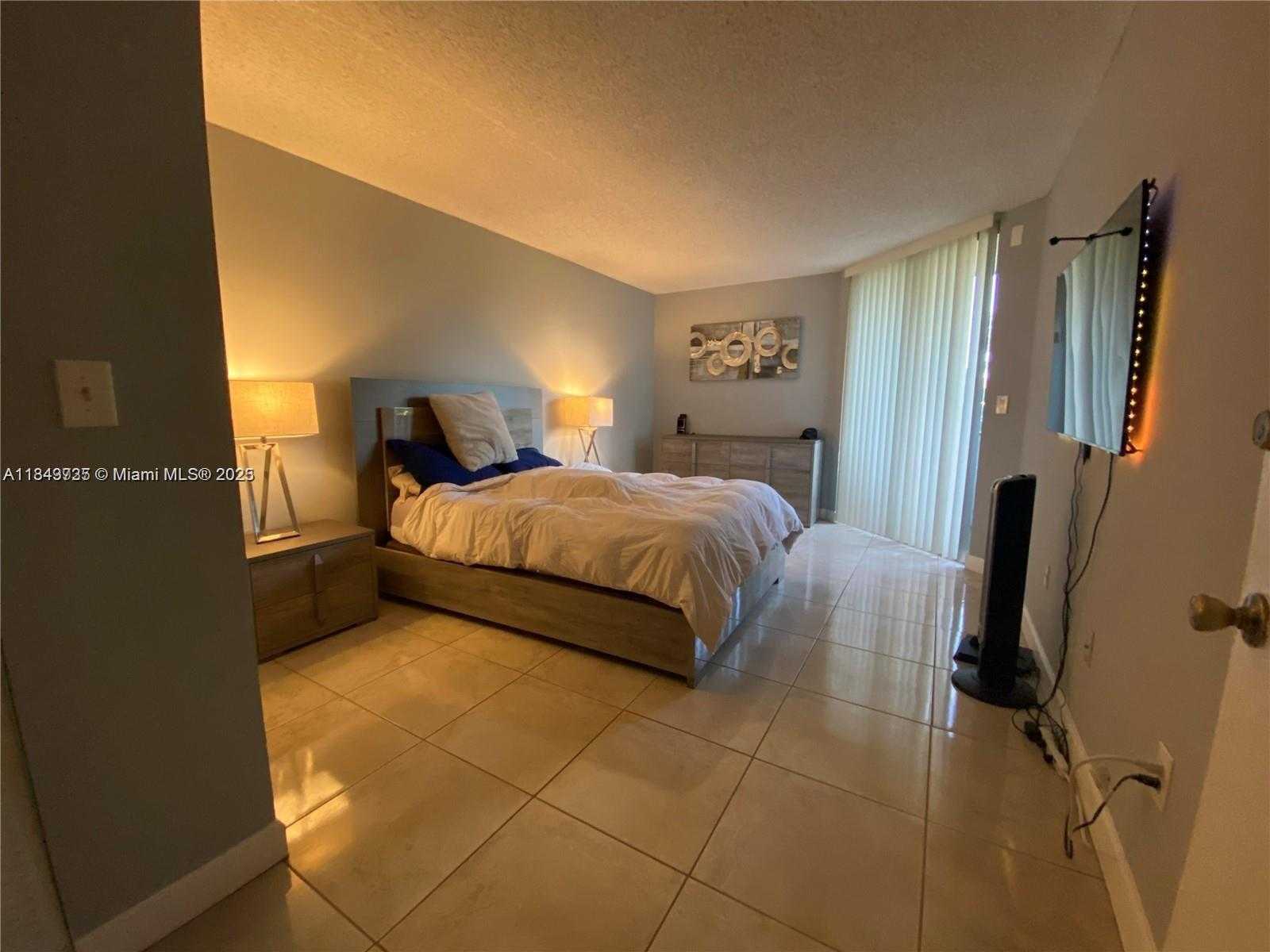 Small Image of 8365 SOUTH WEST 152ND AVE #C-210, Miami Number 5