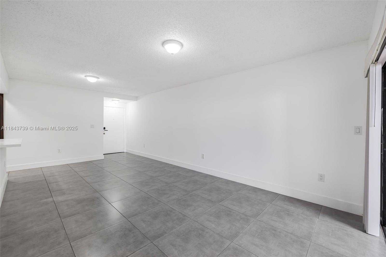 Small Image of 9407 FONTAINEBLEAU BLVD #106, Miami Number 14