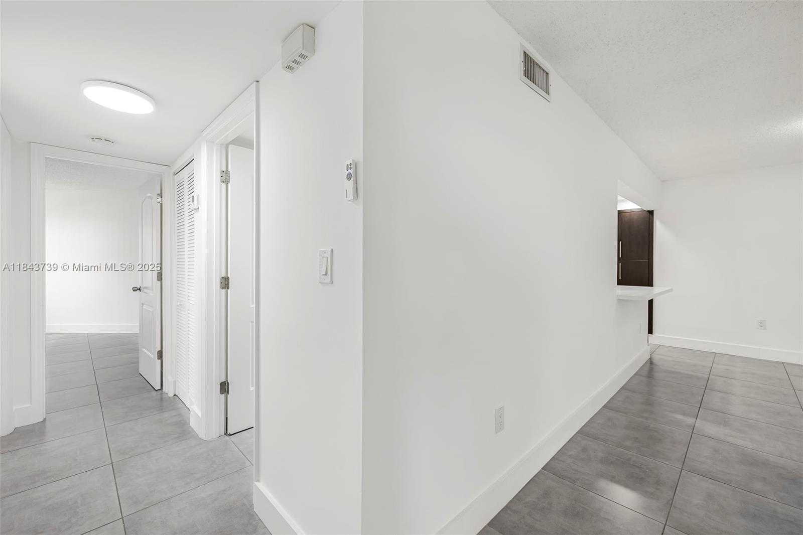 Small Image of 9407 FONTAINEBLEAU BLVD #106, Miami Number 15