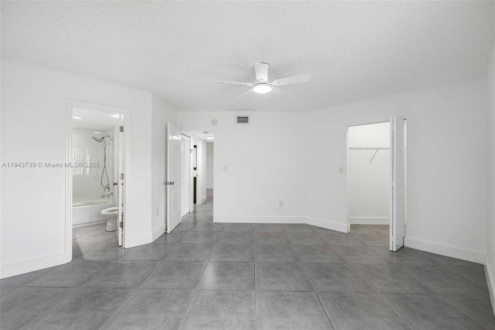 Small Image of 9407 FONTAINEBLEAU BLVD #106, Miami Number 22