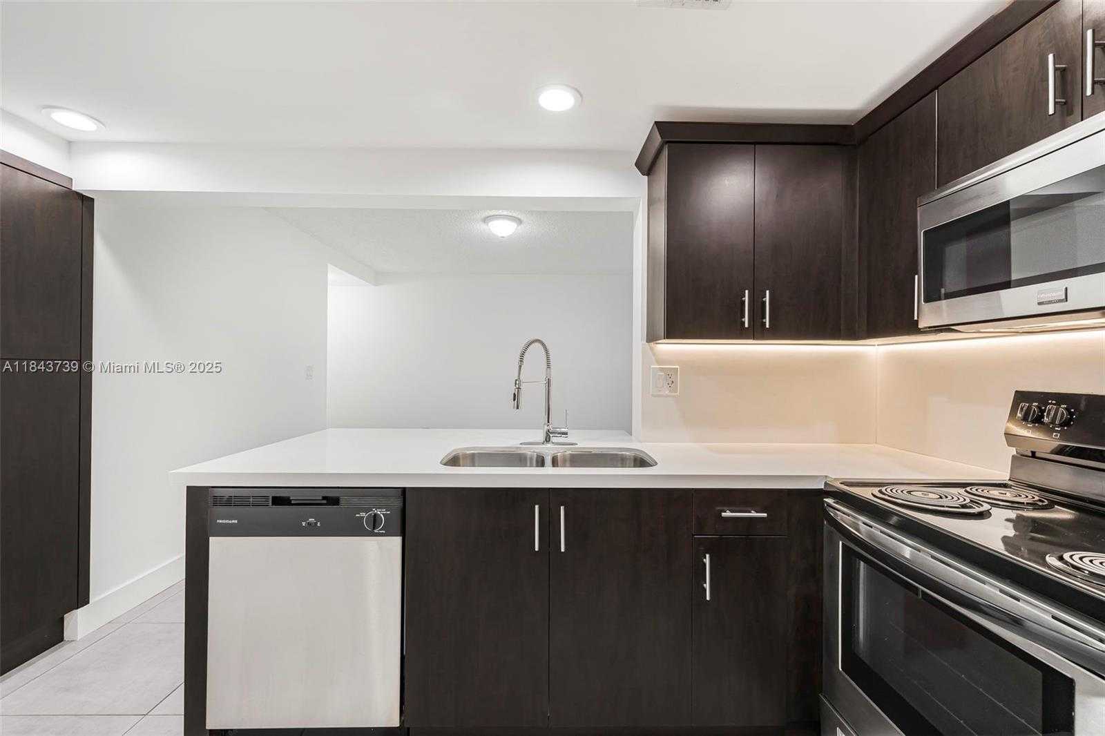 Small Image of 9407 FONTAINEBLEAU BLVD #106, Miami Number 9