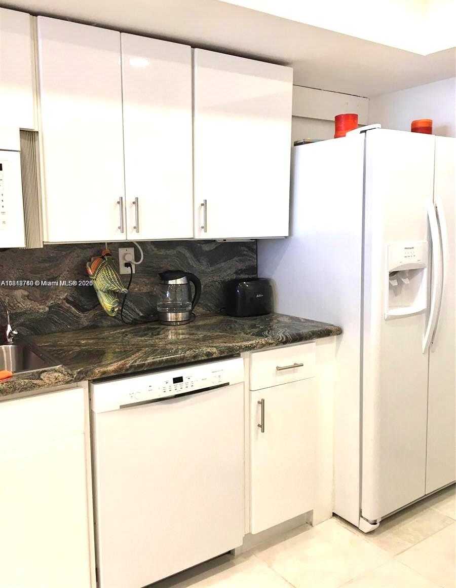 Small Image of 1301 NORTH EAST MIAMI GARDENS DR #502W, Miami Number 13