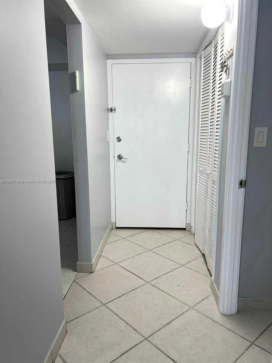 Small Image of 1301 NORTH EAST MIAMI GARDENS DR #502W, Miami Number 17