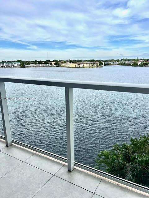 Small Image of 1301 NORTH EAST MIAMI GARDENS DR #502W, Miami Number 18