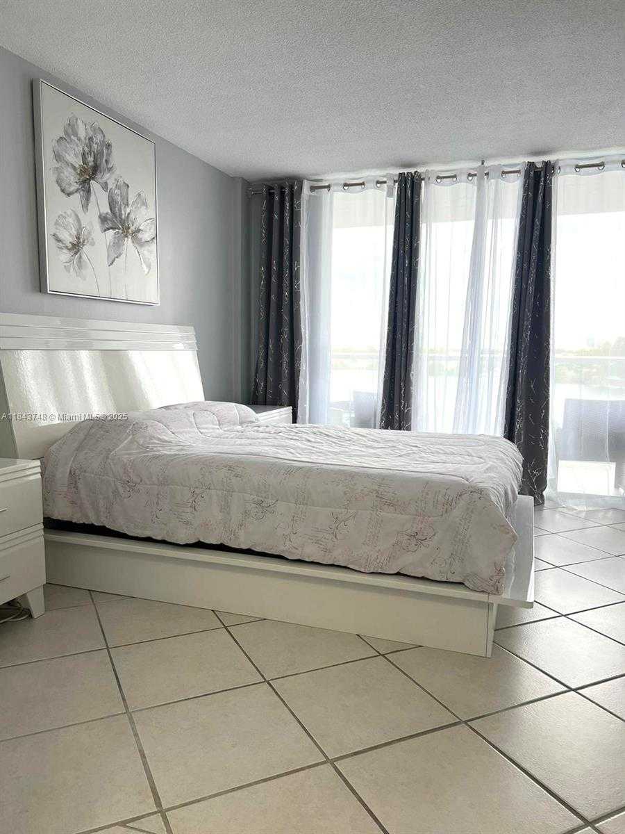 Small Image of 1301 NORTH EAST MIAMI GARDENS DR #502W, Miami Number 7