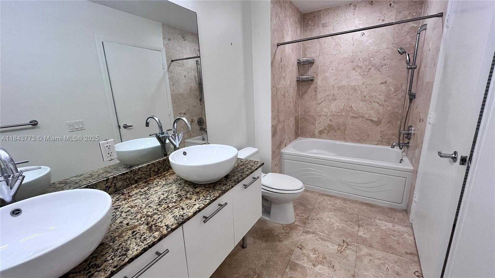 Small Image of 41 SOUTH EAST 5TH ST #604, Miami Number 18