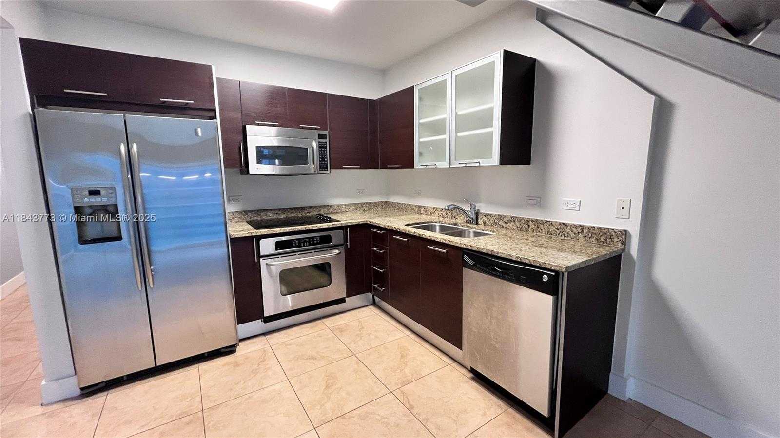 Small Image of 41 SOUTH EAST 5TH ST #604, Miami Number 3