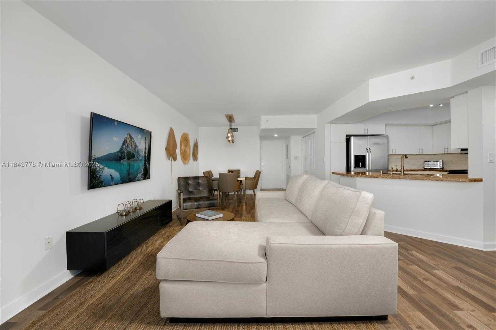 Small Image of 1800 SUNSET HARBOUR DR #1208, Miami Beach Number 12