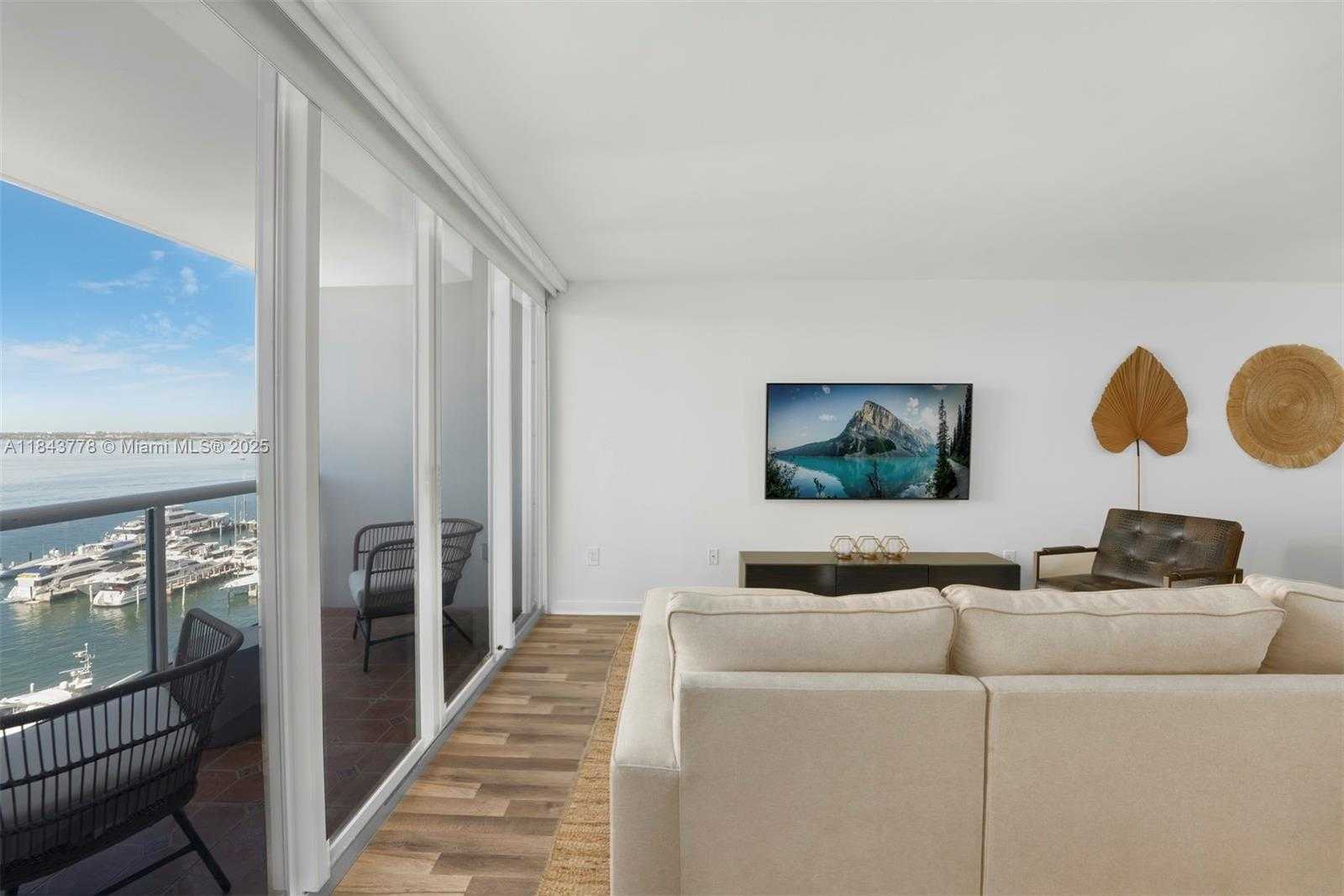 Small Image of 1800 SUNSET HARBOUR DR #1208, Miami Beach Number 13