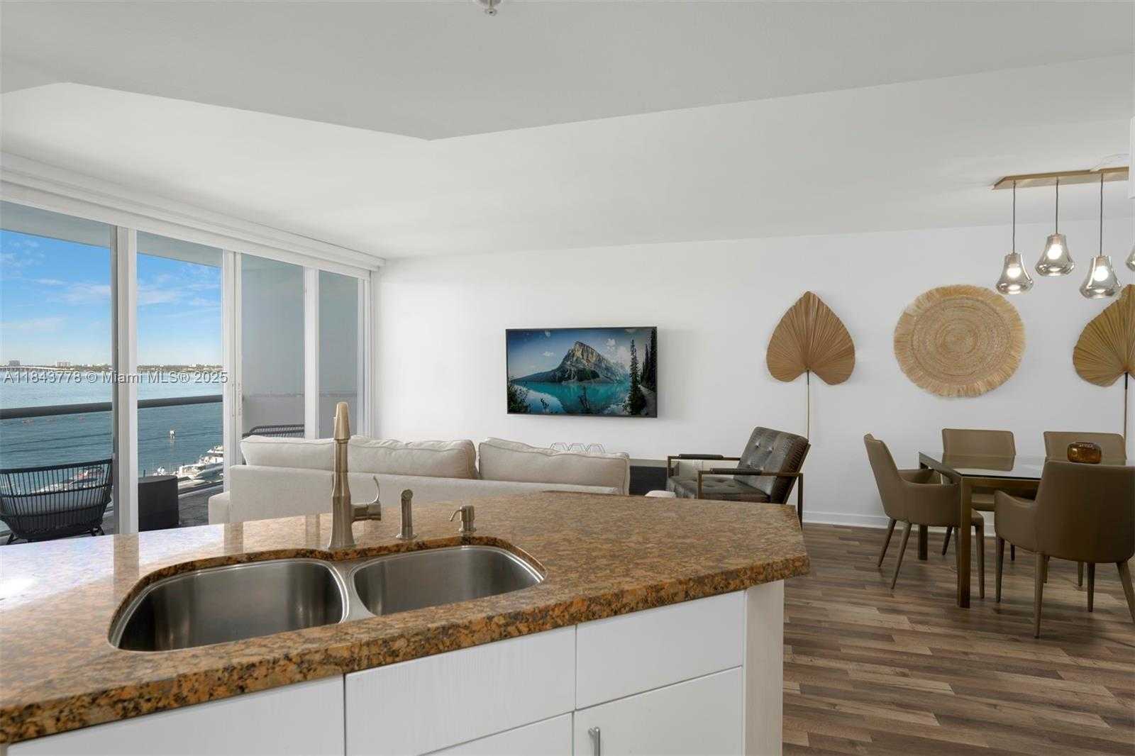 Small Image of 1800 SUNSET HARBOUR DR #1208, Miami Beach Number 14