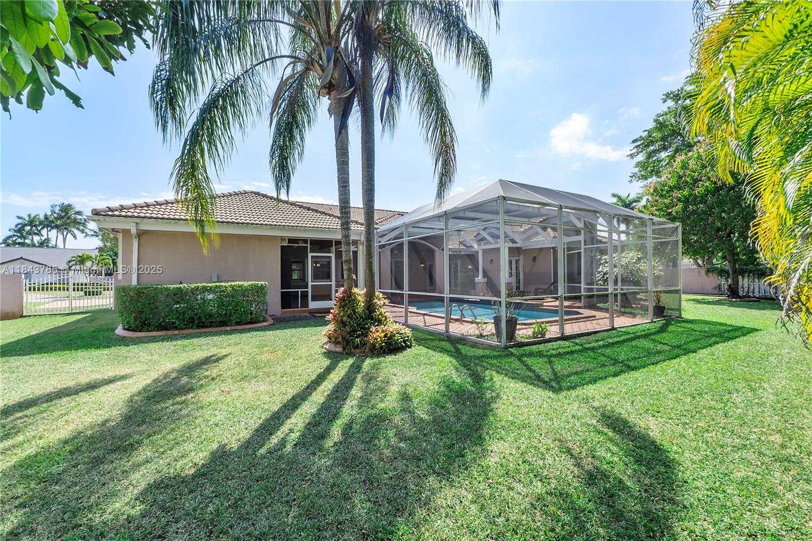 Small Image of 7469 SOUTH WEST 168TH TER #., Palmetto Bay Number 30