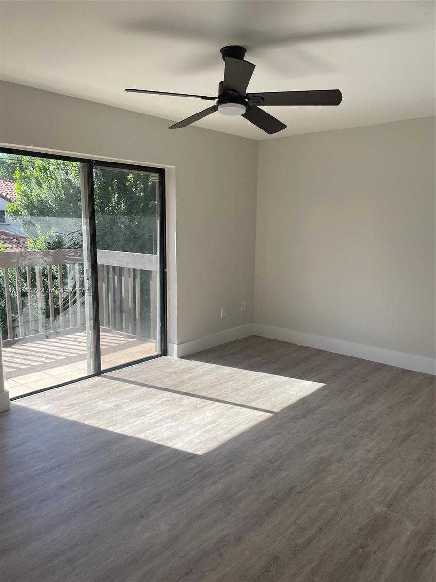 Small Image of 11439 SOUTH WEST 132ND PL #73-3, Miami Number 15