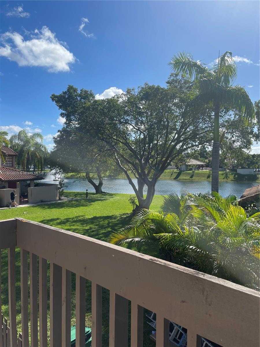 Small Image of 11439 SOUTH WEST 132ND PL #73-3, Miami Number 17