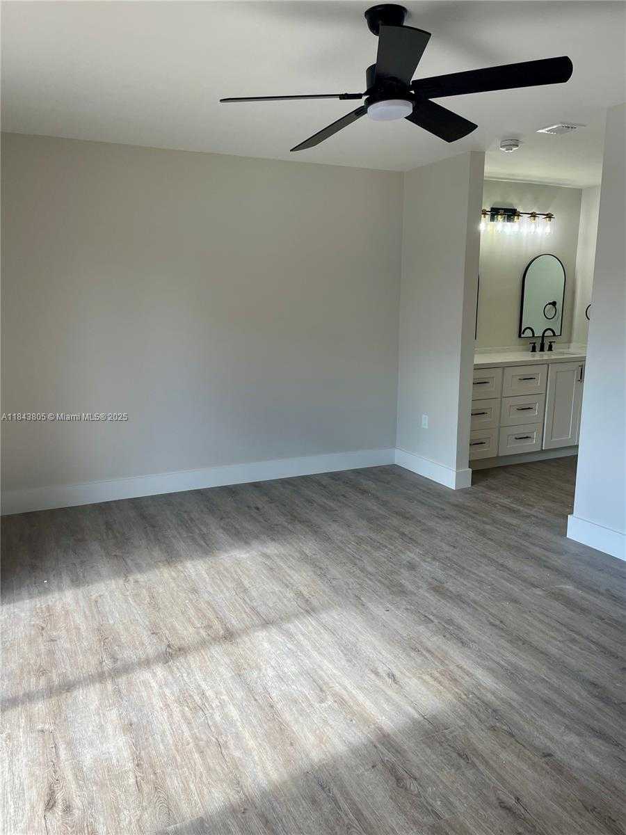 Small Image of 11439 SOUTH WEST 132ND PL #73-3, Miami Number 18