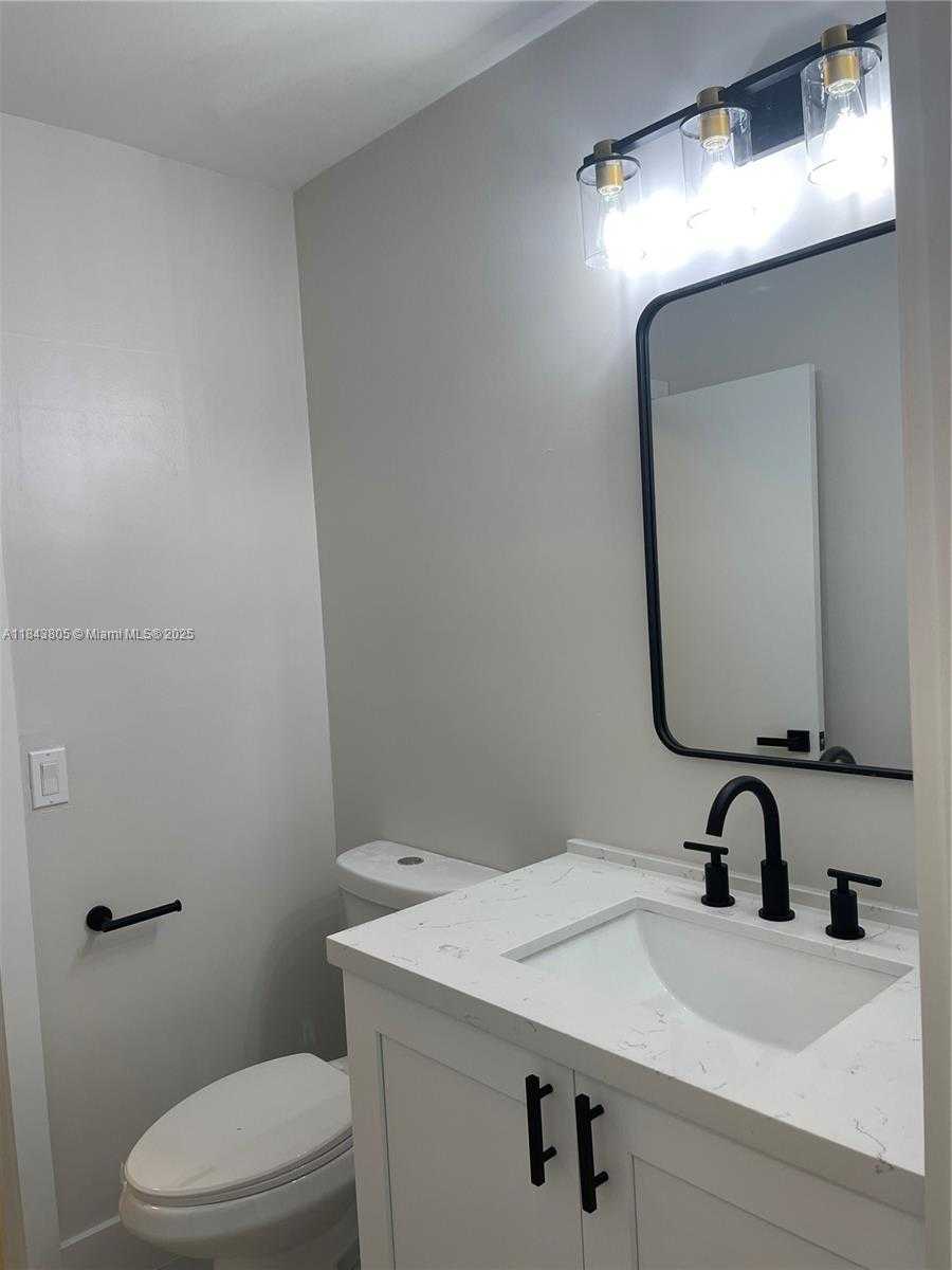 Small Image of 11439 SOUTH WEST 132ND PL #73-3, Miami Number 22